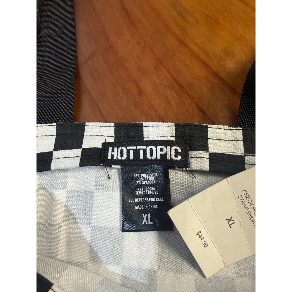 NEW Hot Topic Women's Romper XL Check Print Emo Goth Punk Shortall Twill O10 - Picture 4 of 5